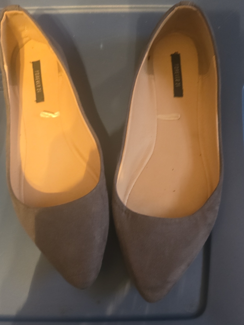 Forever 21 Women’s Pointed Toe Flats in Gray Suede